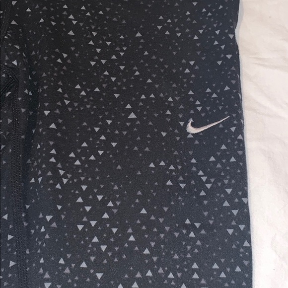 Nike crop leggings - Picture 2 of 2